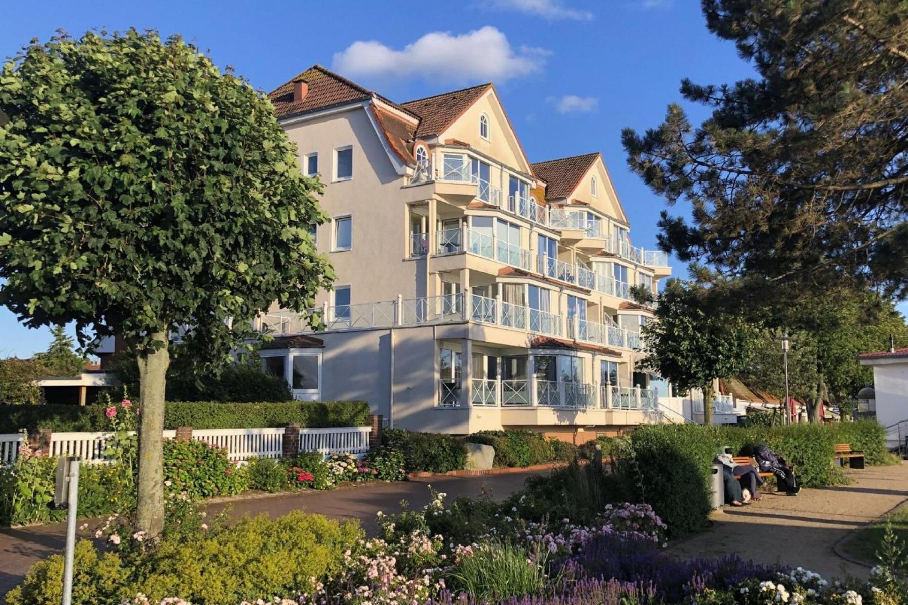 Strandhotel 1 Laboe Esterno foto
